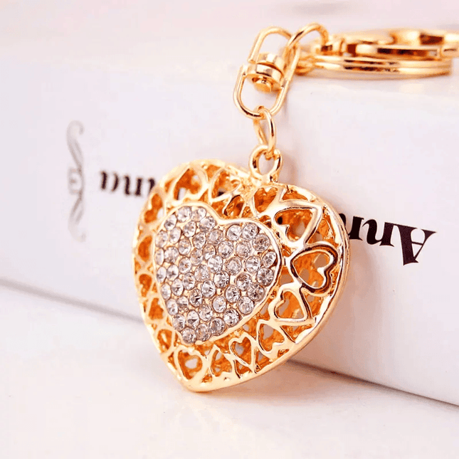 Heart Shaped Metal Key Holder at Carpockets