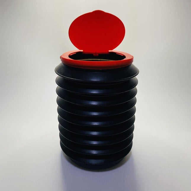 Collapsible Trash bin at Carpockets